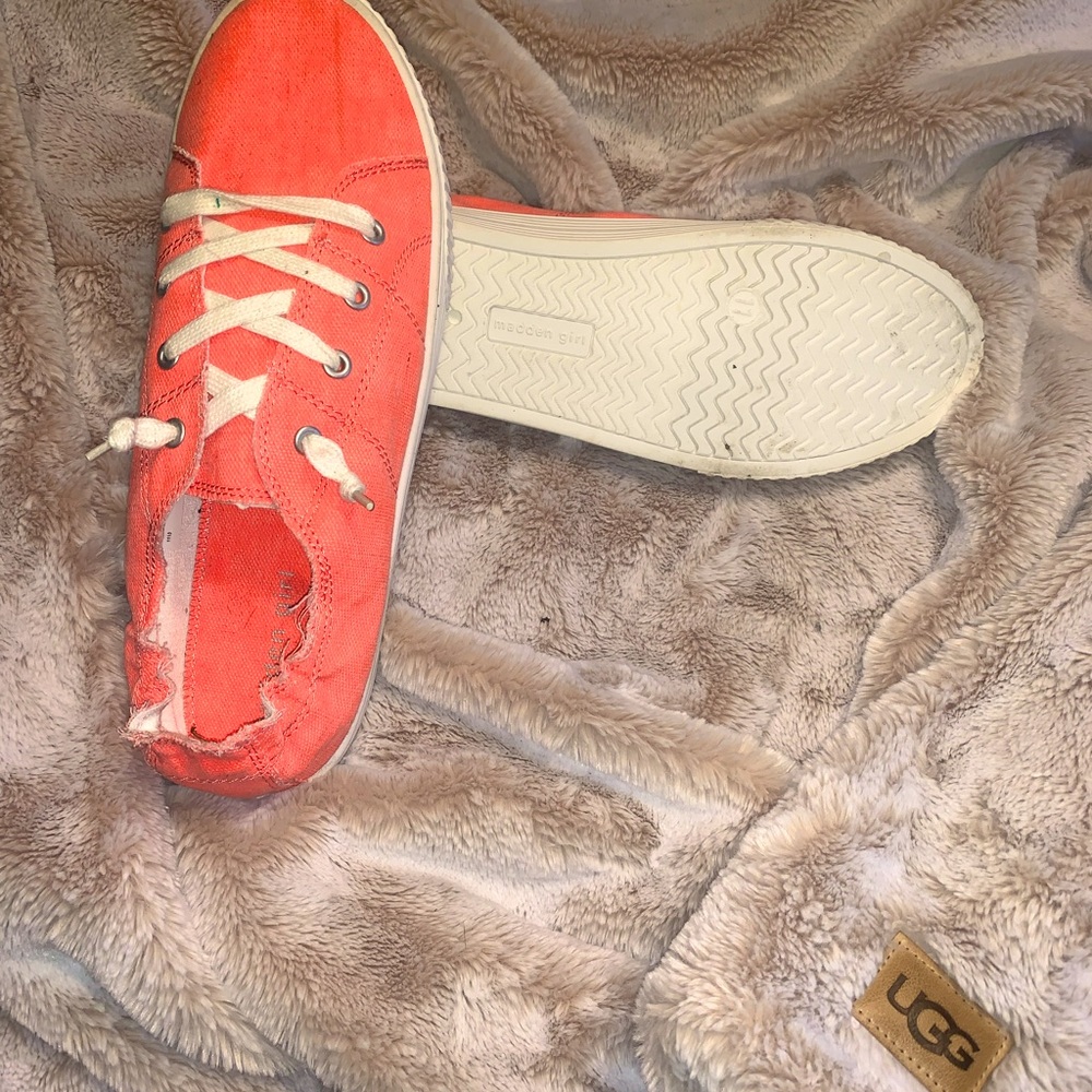 Madden Girl canvas sneakers 11